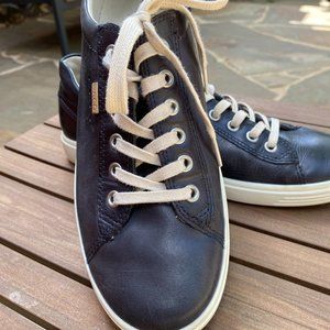 Ecco Black Leather Sneaker 40